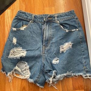 Cute high waisted shorts